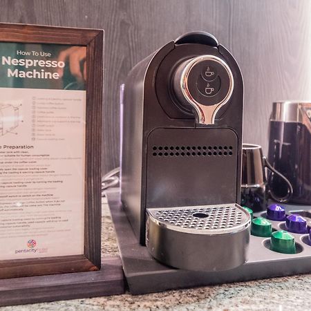 The All - Suite Pentacity Hotel Balikpapan Exterior photo
