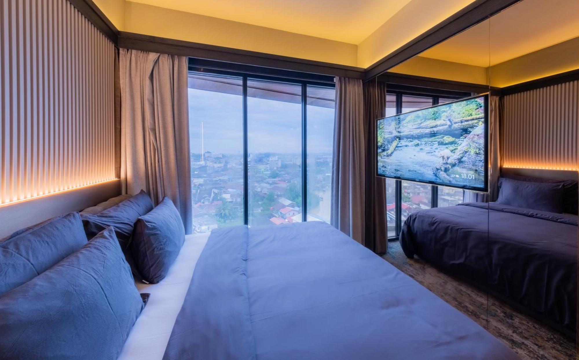 The All - Suite Pentacity Hotel Balikpapan Exterior photo